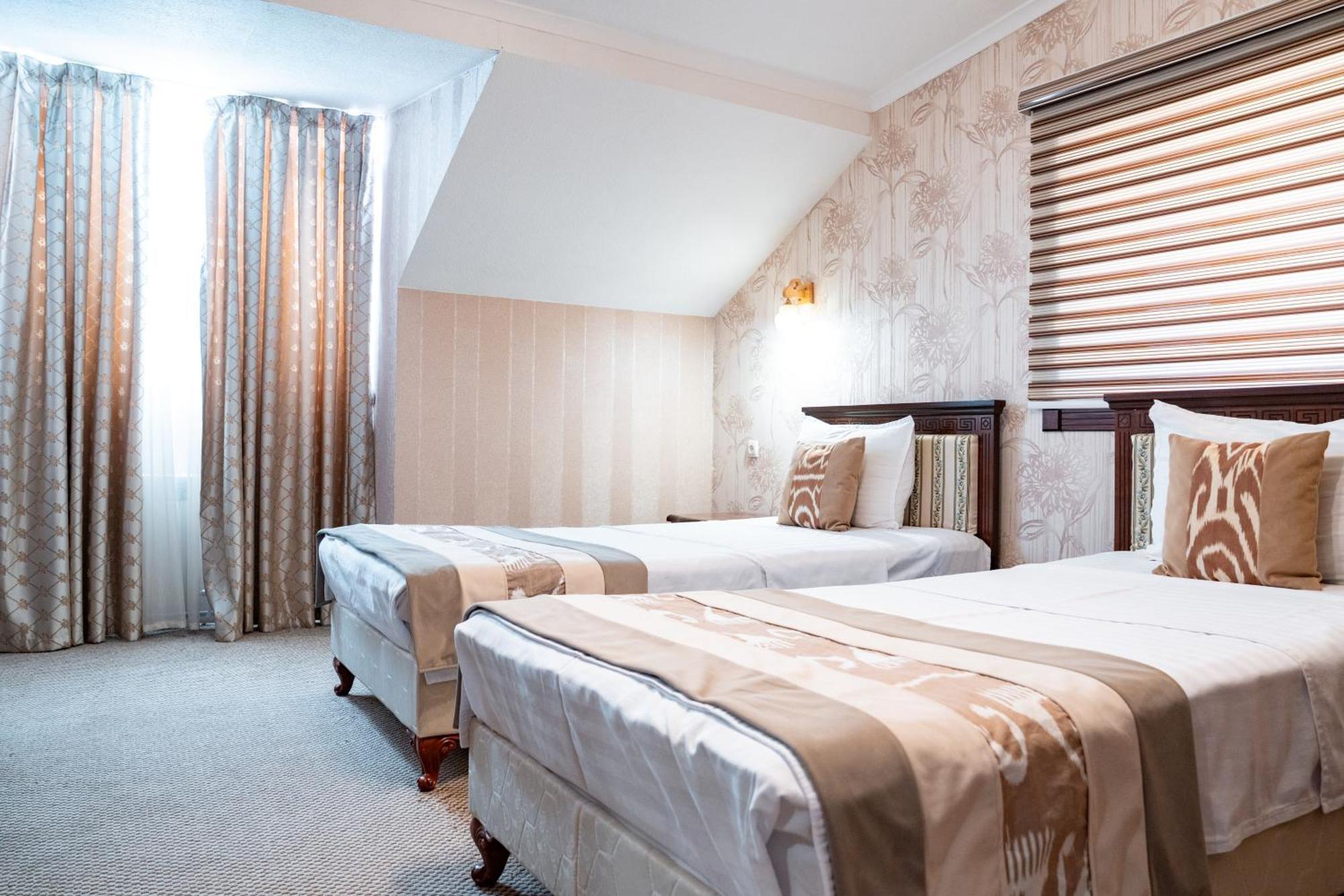 Meros Boutique Hotel Samarkand Exterior photo